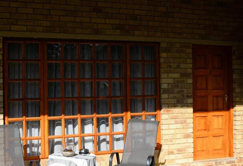 Номер Стандарт, Avant Garde Lodge