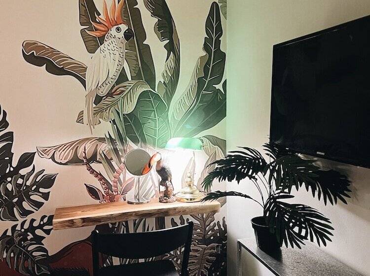 חדר סטנדרט, Very