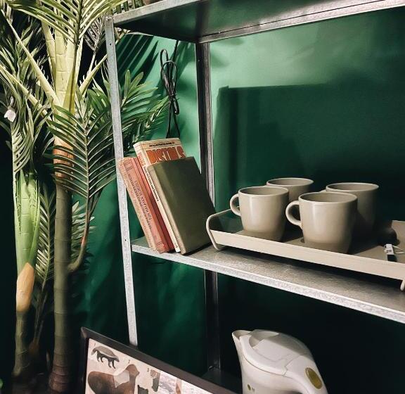 חדר משפחתי, Very