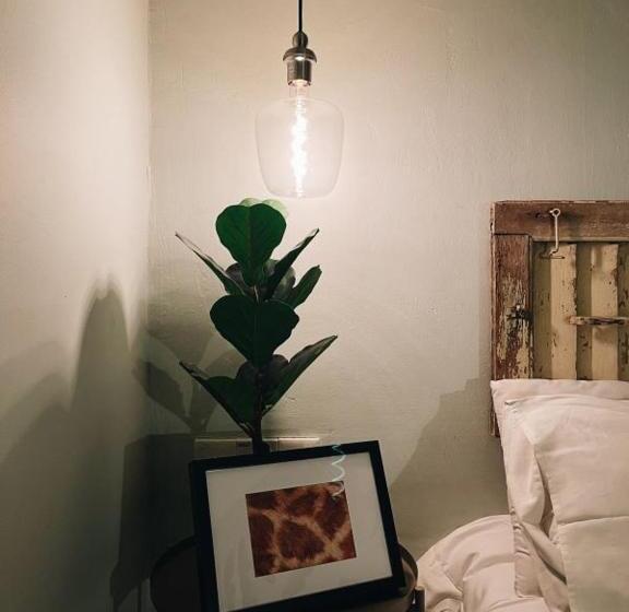 חדר סטנדרט, Very