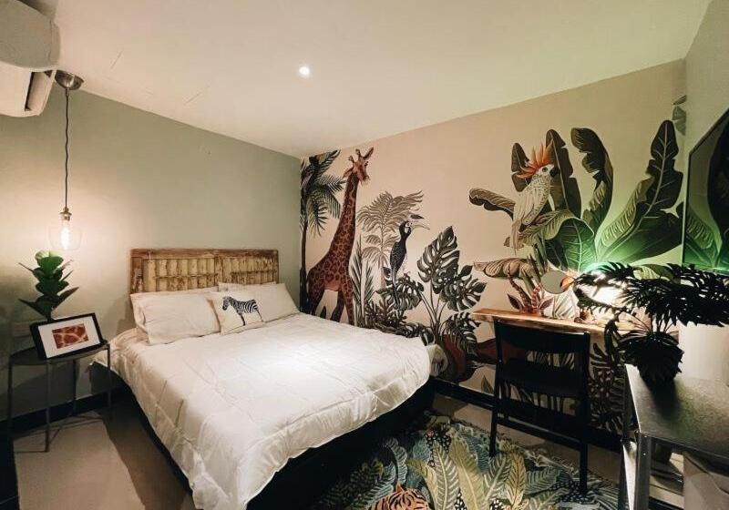 غرفة قياسية, Very