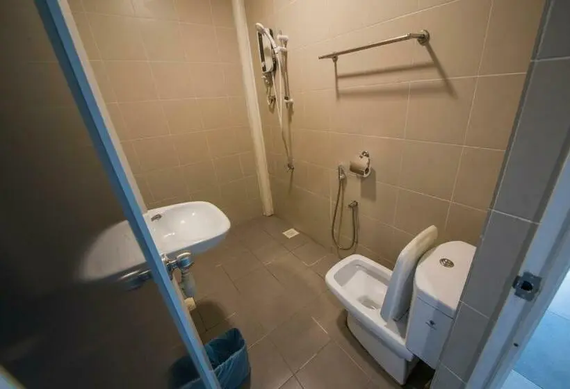 Superior-perhehuone, Elite Hotel Muar