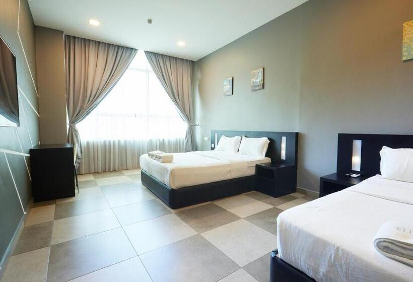 Семейный Номер Deluxe, Elite Hotel Muar