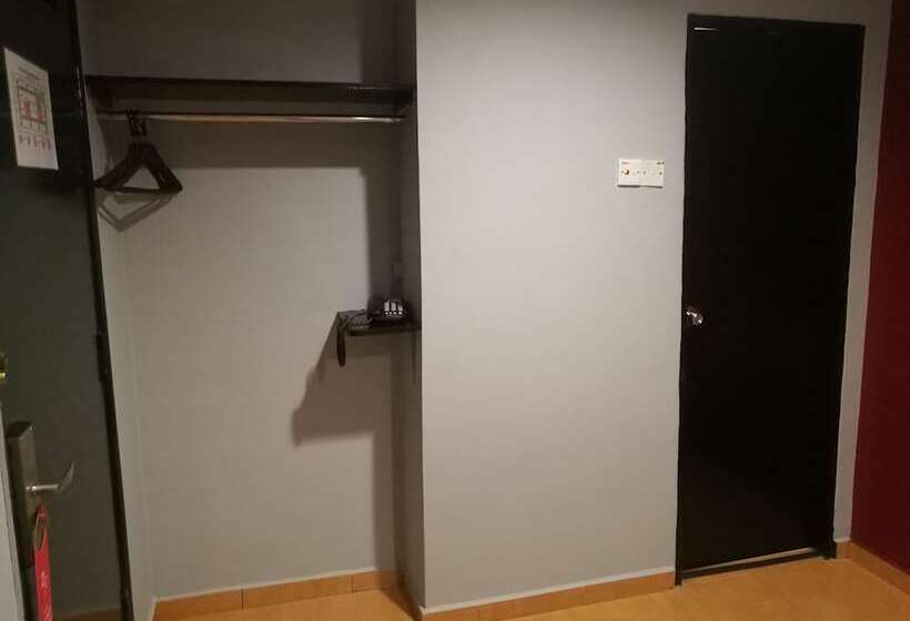 行政房间, Grandpa