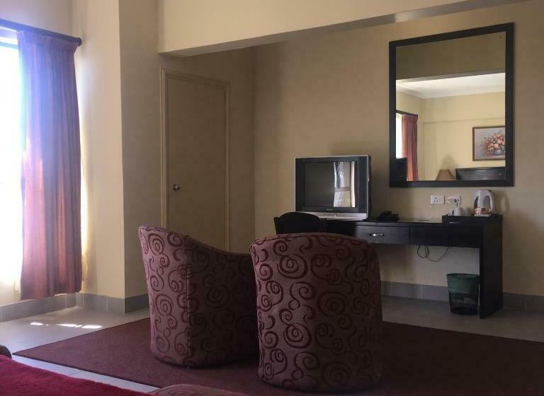 Pokój Rodzinny, Grange Gardens