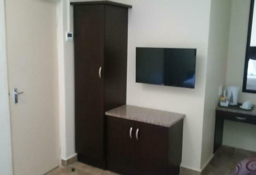 Pokój Standard, Grange Gardens