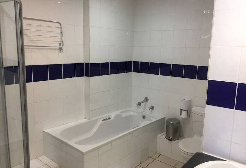 Pokój Rodzinny, Grange Gardens