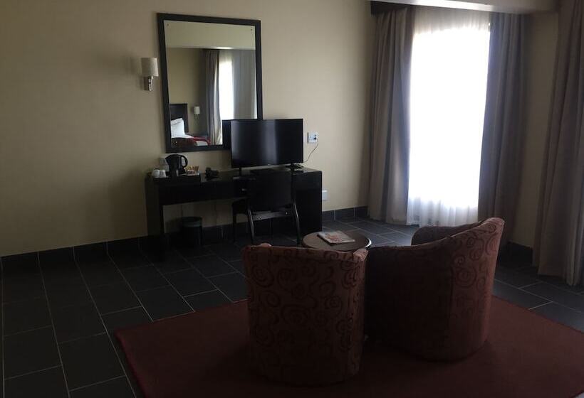 Pokój Rodzinny, Grange Gardens