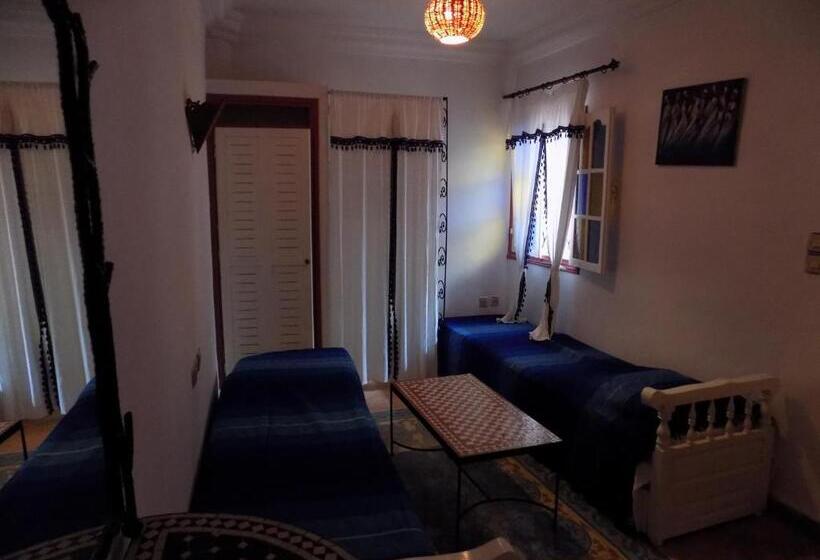 חדר סטנדרט לשלושה, Hôtel Riad Gnaoua