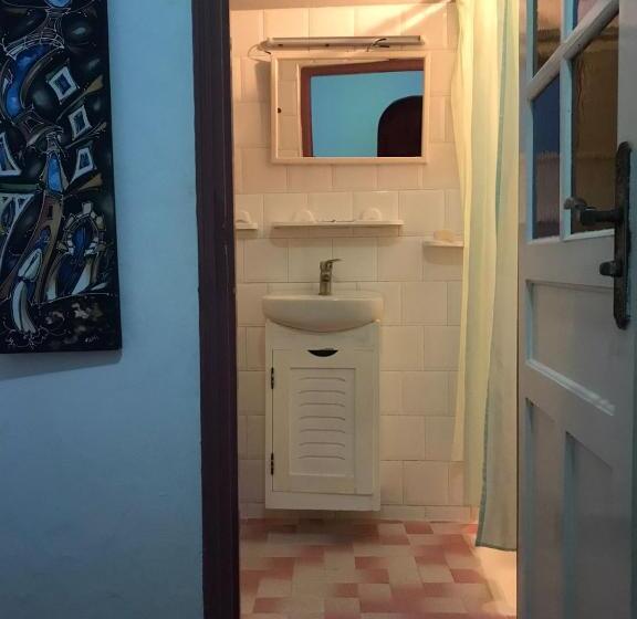 חדר סטנדרט לשלושה, Hôtel Riad Gnaoua