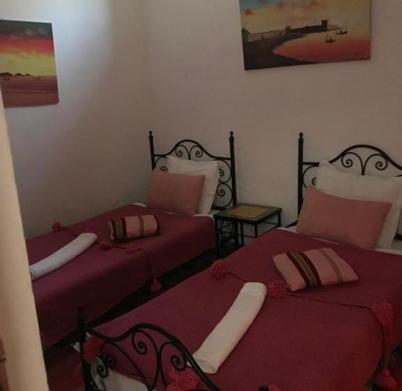 Номер Стандарт Трехместный, Hôtel Riad Gnaoua