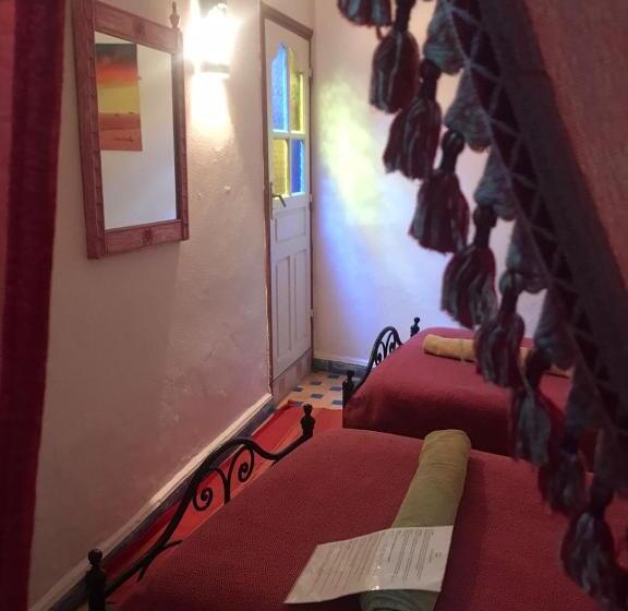 חדר סטנדרט לשלושה, Hôtel Riad Gnaoua