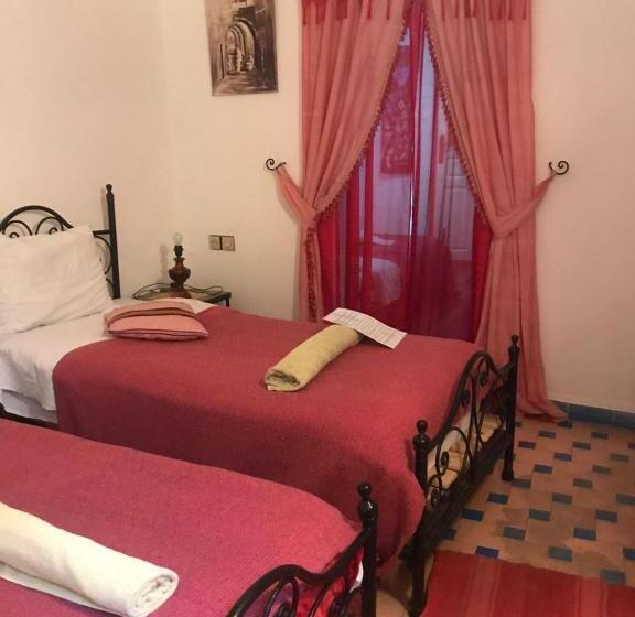 חדר סטנדרט לשלושה, Hôtel Riad Gnaoua