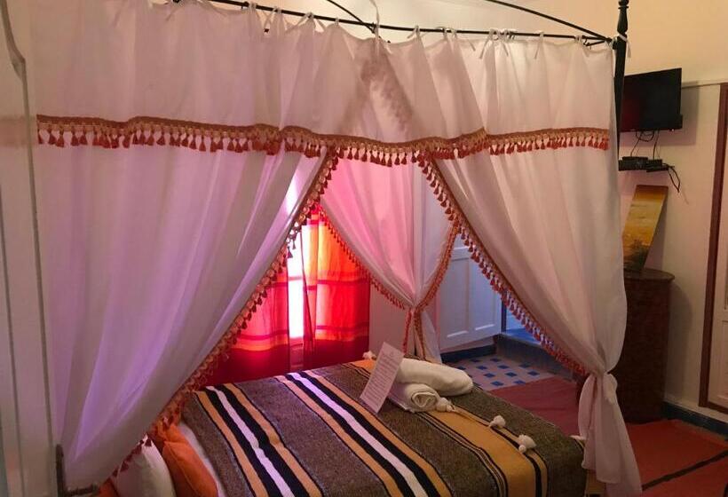 סוויטה, Hôtel Riad Gnaoua