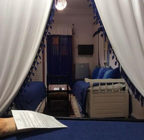 חדר קלאסי לארבעה, Hôtel Riad Gnaoua