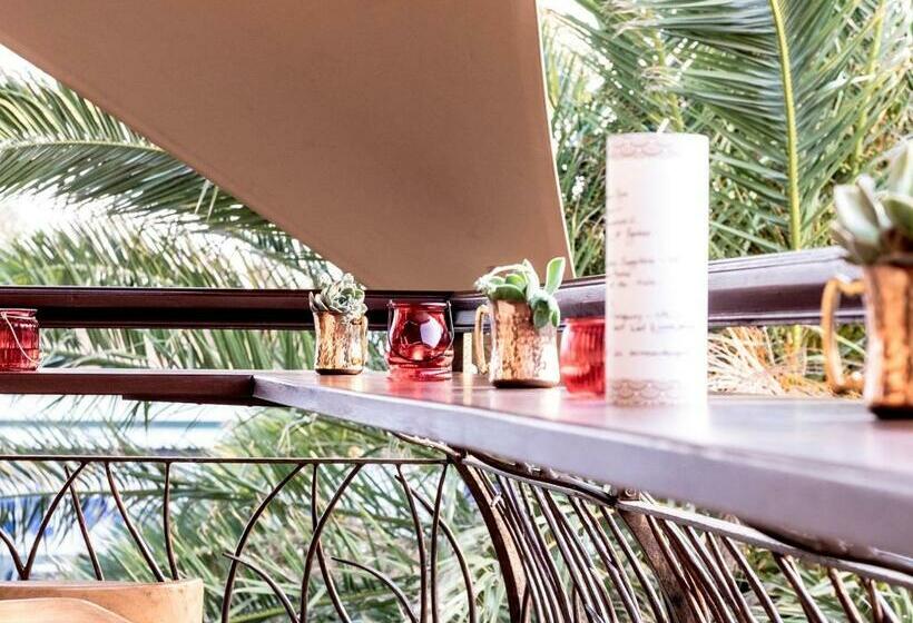 キングサイズベッドのデラックスルーム, Kimberley Anne