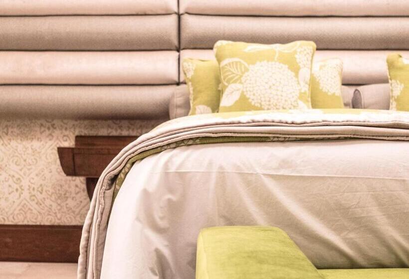 身障者適用スタンダードルーム, Kimberley Anne