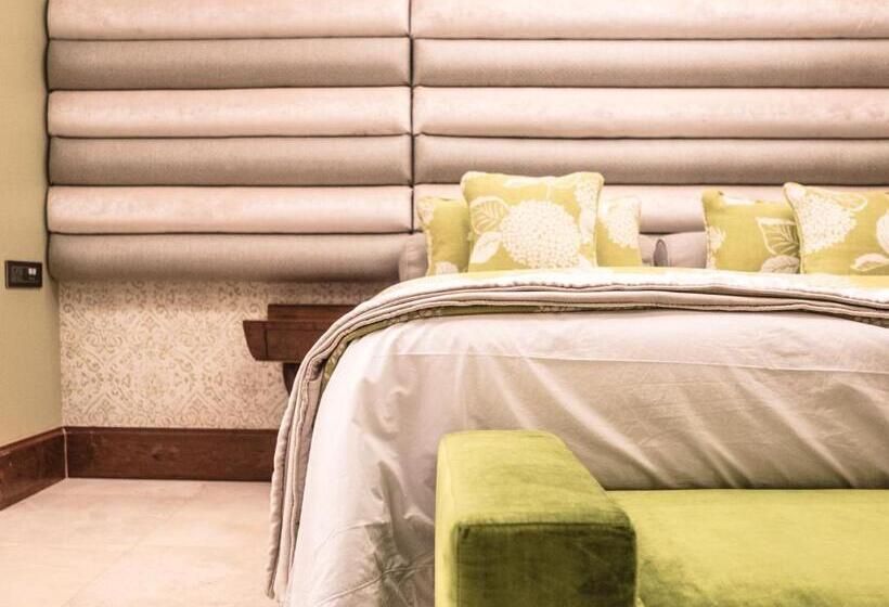 身障者適用スタンダードルーム, Kimberley Anne