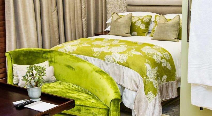 身障者適用スタンダードルーム, Kimberley Anne