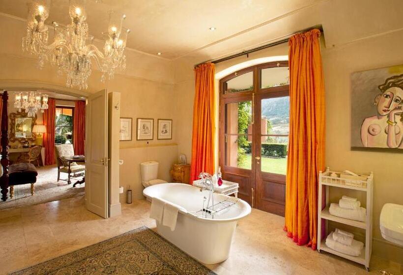 سوییت لوکس, La Residence