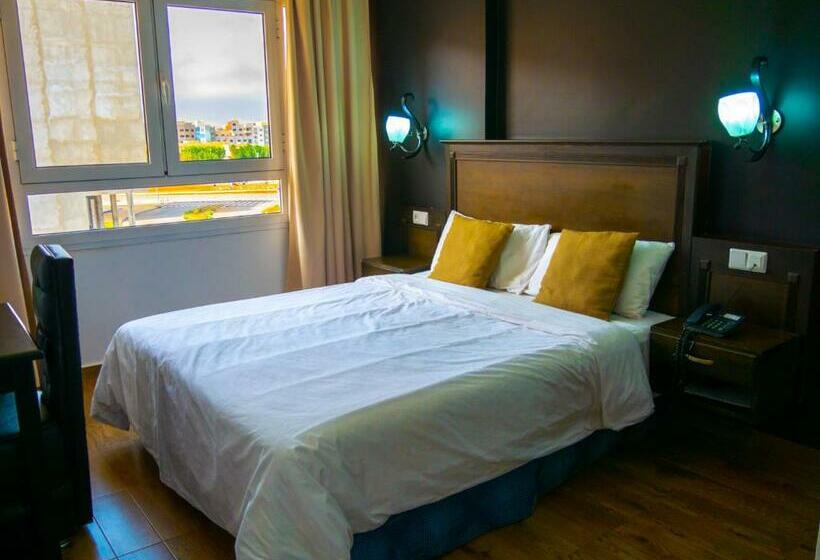 اتاق استاندارد یک نفره, L'aéroport