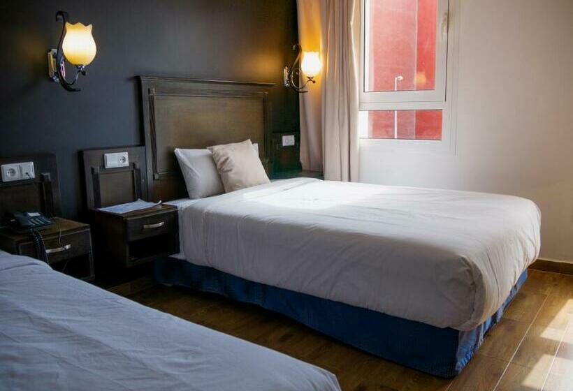 اتاق استاندارد, L'aéroport