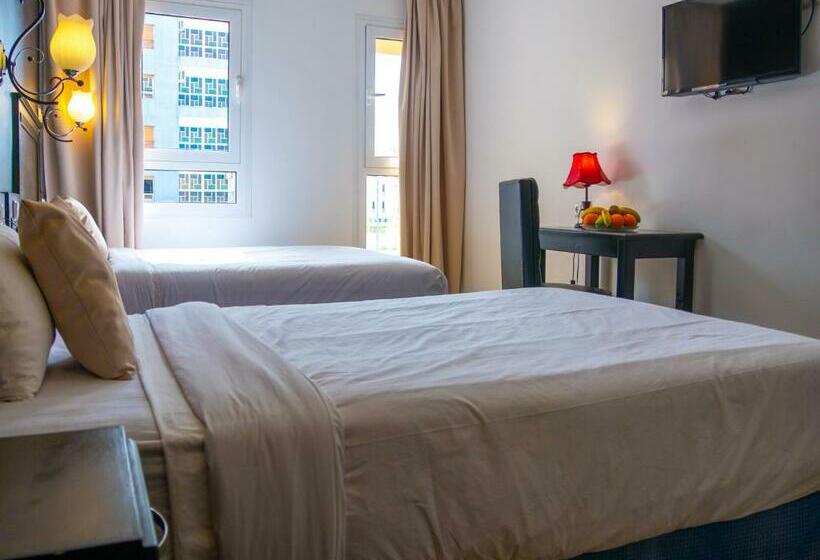 اتاق استاندارد, L'aéroport