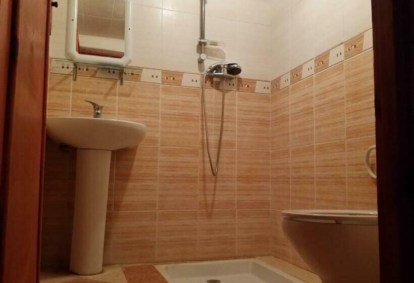 اتاق استاندارد یک نفره, Mandar Saghrou Tazakhte