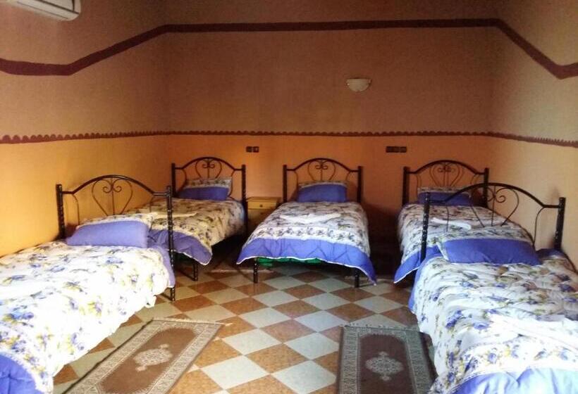 اتاق خانوادگی, Mandar Saghrou Tazakhte