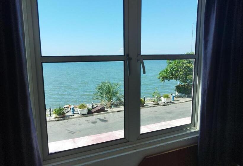 غرفة ديلوكس مطلّة علي البحر, Marine Bay