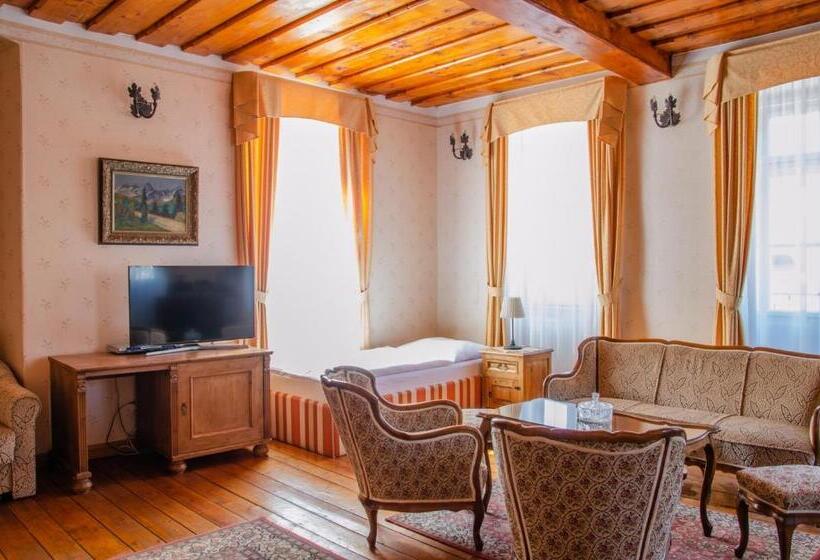 חדר לארבעה סטנדרטי עם מרפסת, Penzión Cosmopolitan I