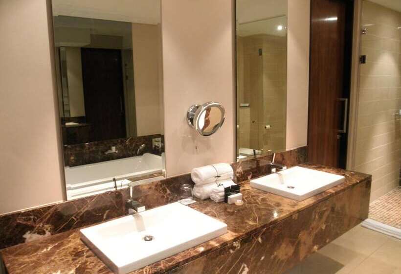 デラックスルーム, Royal Marang