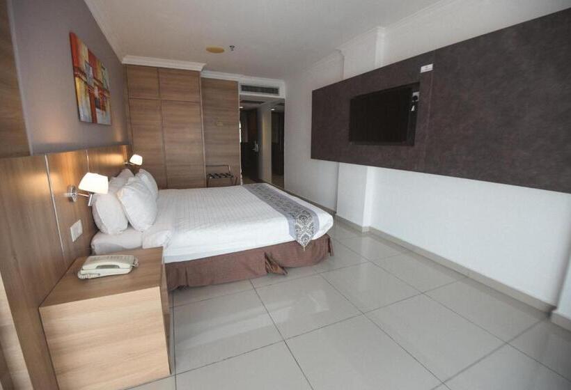 Studio Executive, Sfera