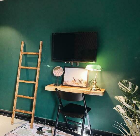 חדר דלוקס עם נוף, Very