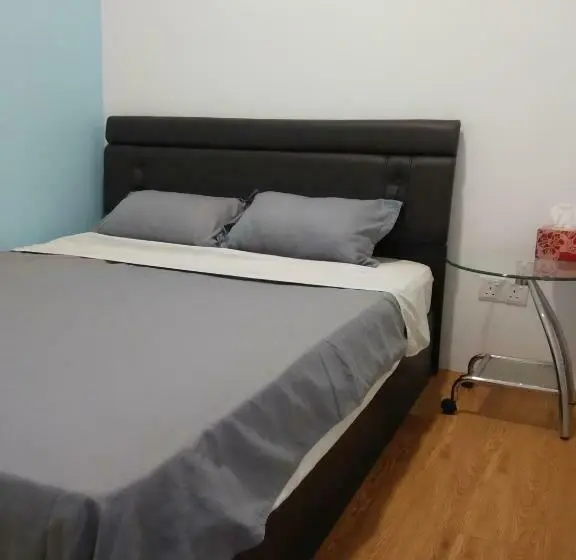 اتاق استاندارد, Moon Eleven Hostel Near Klia & Klia2