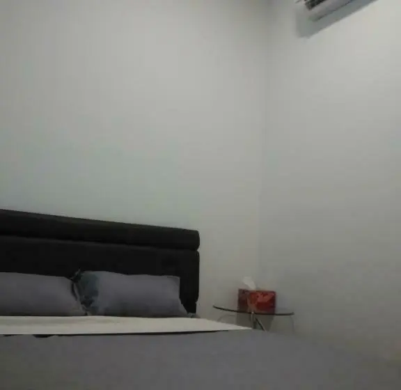 اتاق استاندارد, Moon Eleven Hostel Near Klia & Klia2