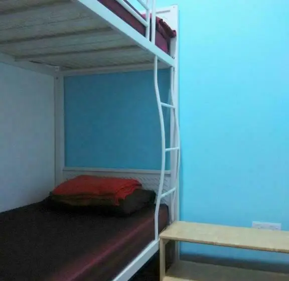 اتاق یک نفره پایه با سرویس بهداشتی مشترک, Moon Eleven Hostel Near Klia & Klia2