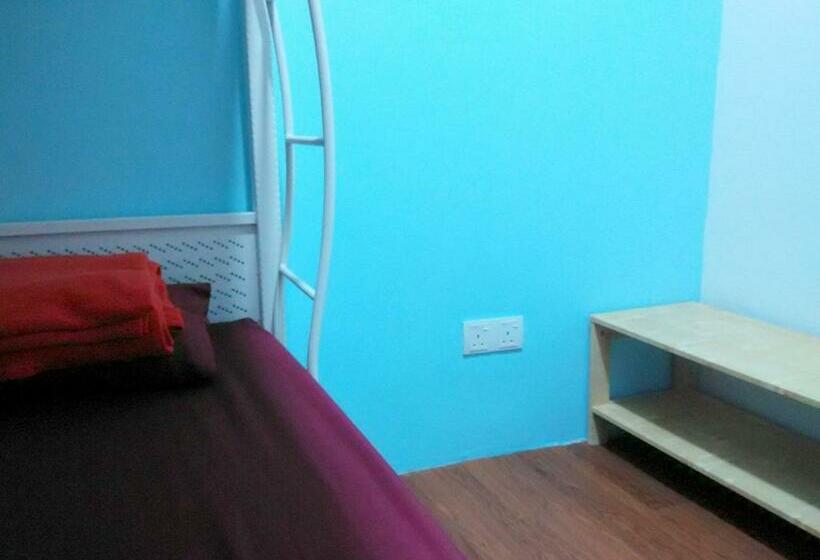 Номер Базовый Одноместный Совместный Санузел, Moon Eleven Hostel Near Klia & Klia2