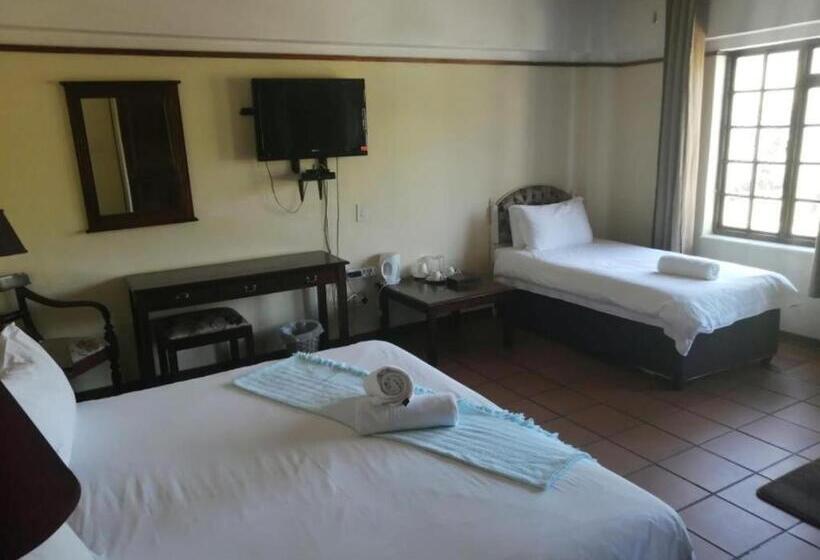 标准三人间, The Woodsman Bed And Breakfast