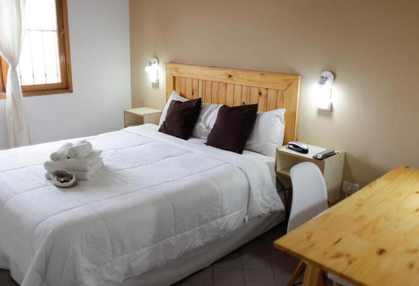 Номер Стандарт, San Pedro