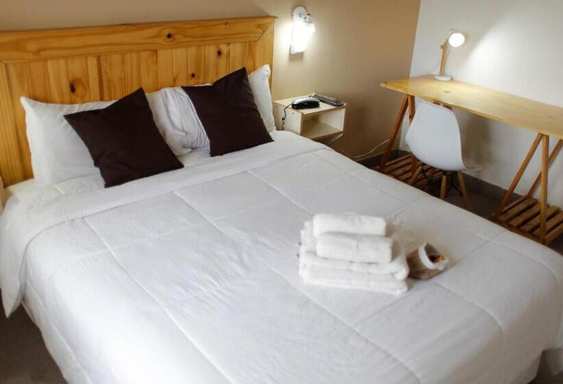 Номер Стандарт, San Pedro