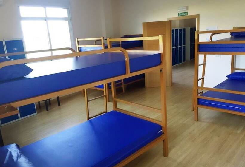 تختخواب در اتاق مشترک, Albergue Montoto   Hostel