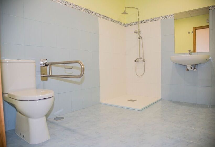스탠다드 룸 공동 욕실, Albergue Montoto   Hostel