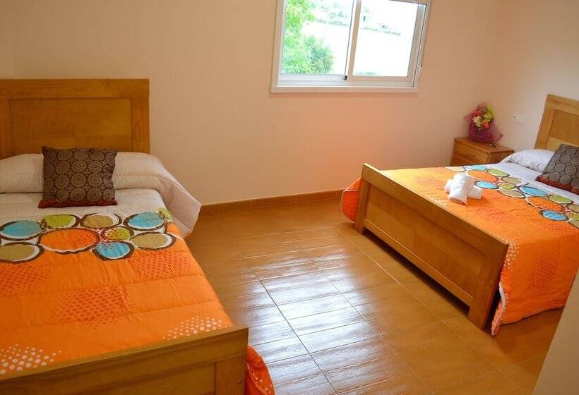 스탠다드 룸 공동 욕실, Albergue Montoto   Hostel