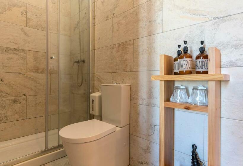 Standard Room, Out Of The Blue