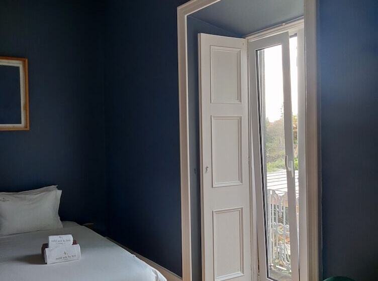 Standard Room, Out Of The Blue