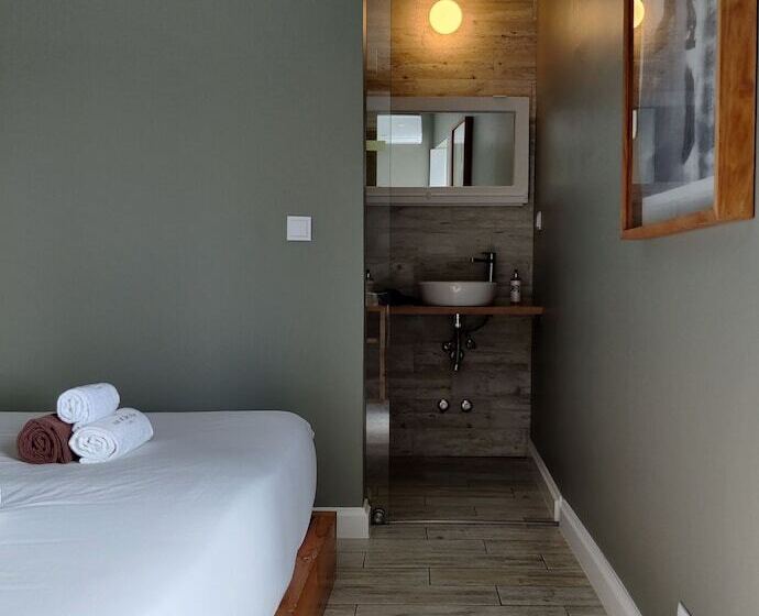 Standard Room, Out Of The Blue