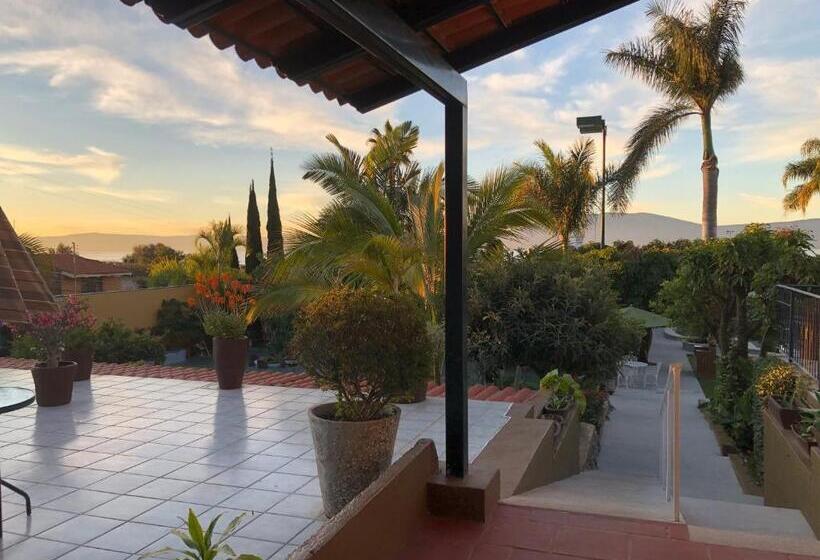 סוויטת ג'וניור עם טרסה, Casa De La Abuela