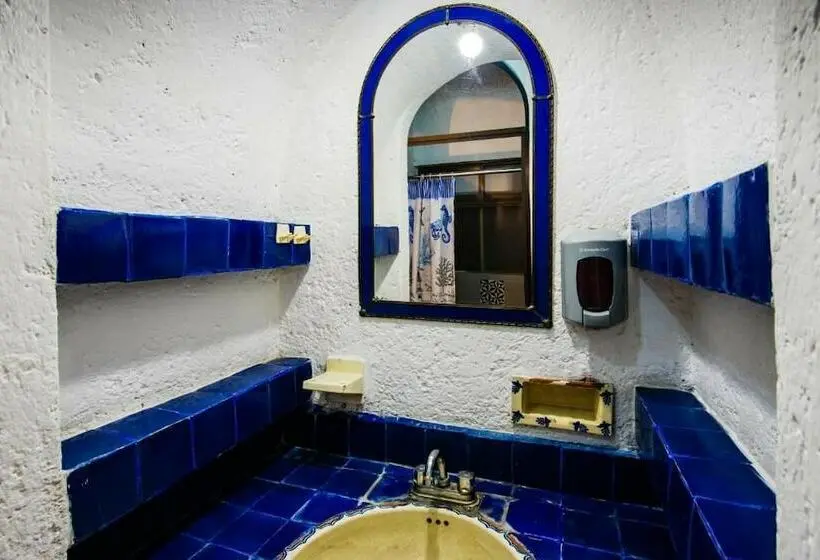 اتاق خانوادگی, Hostel Mexico Df Airport