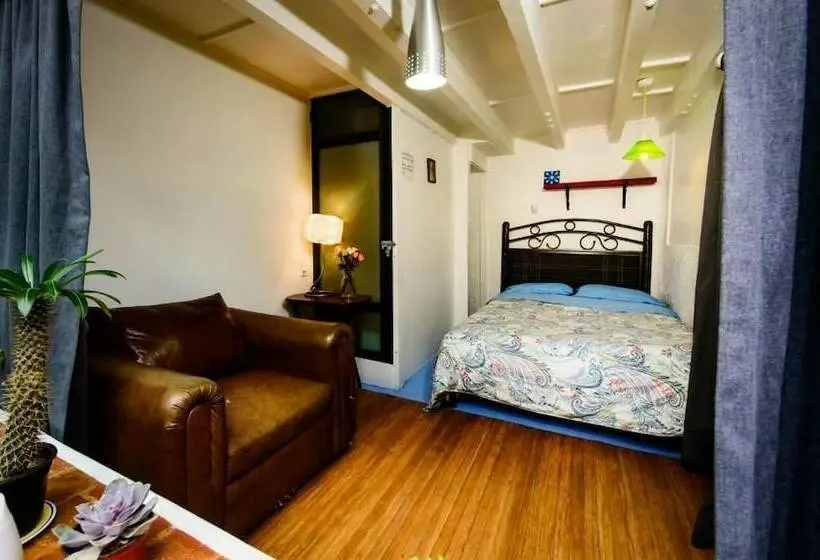 اتاق خانوادگی, Hostel Mexico Df Airport